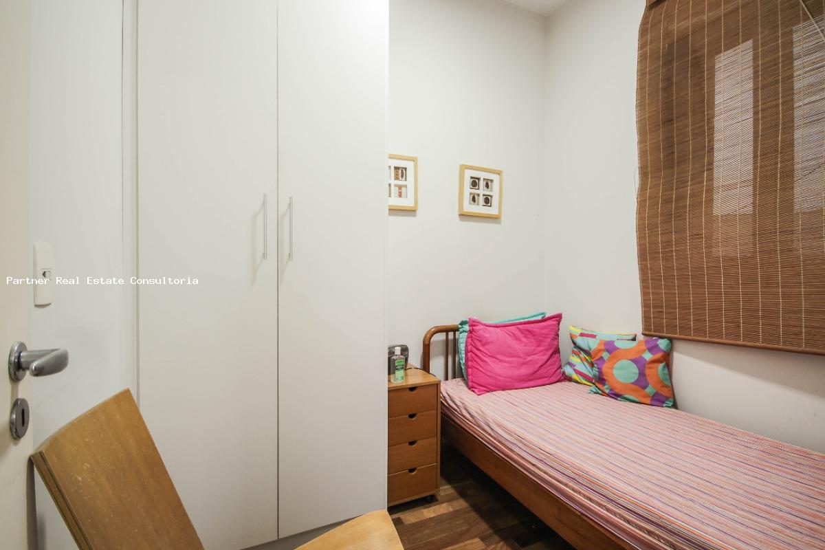 Apartamento à venda com 3 quartos, 264m² - Foto 17