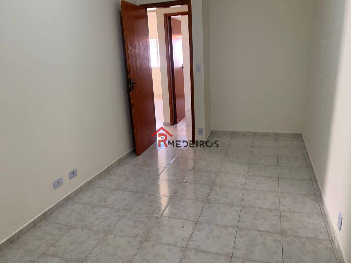 Casa à venda com 2 quartos, 68m² - Foto 18