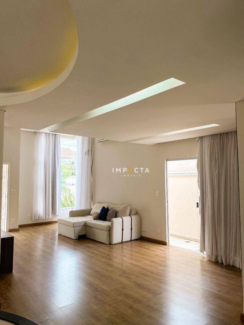 Casa à venda com 3 quartos, 202m² - Foto 10