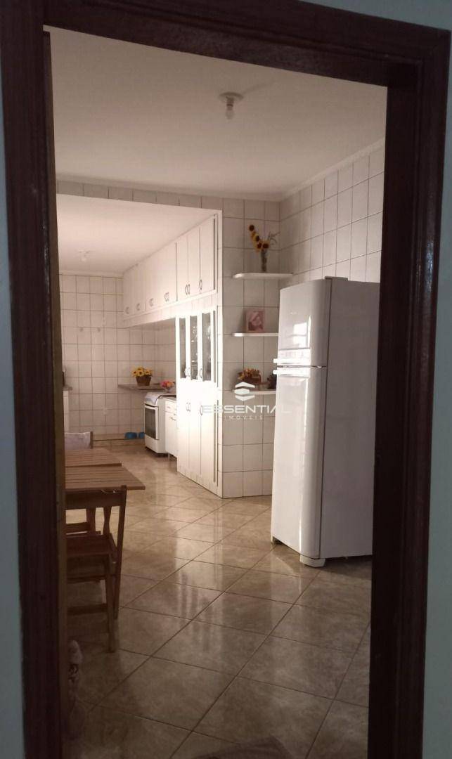 Casa à venda com 3 quartos, 234m² - Foto 14