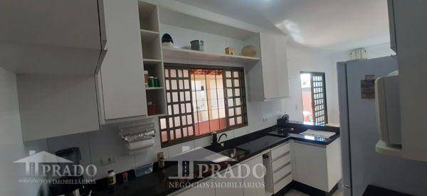 Casa à venda com 3 quartos, 162m² - Foto 18