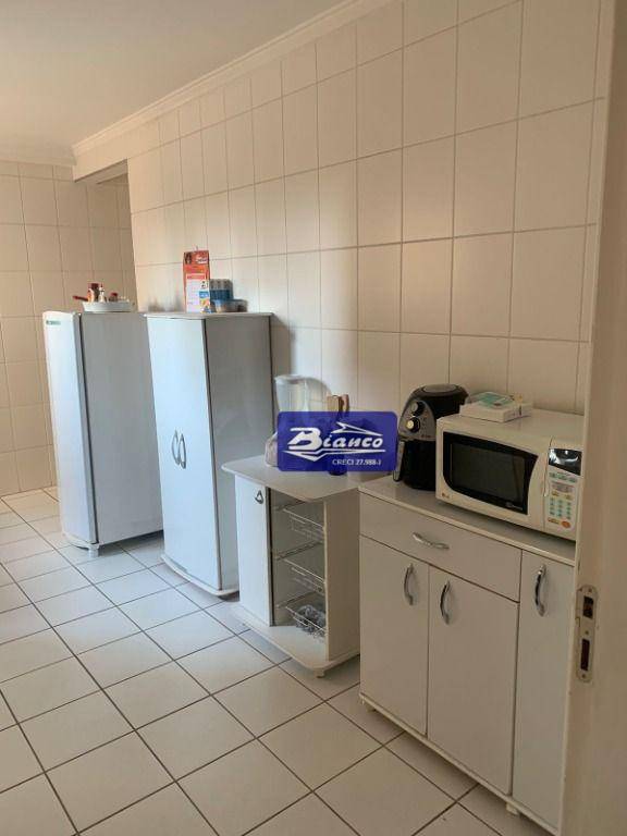 Apartamento à venda com 3 quartos, 94m² - Foto 20