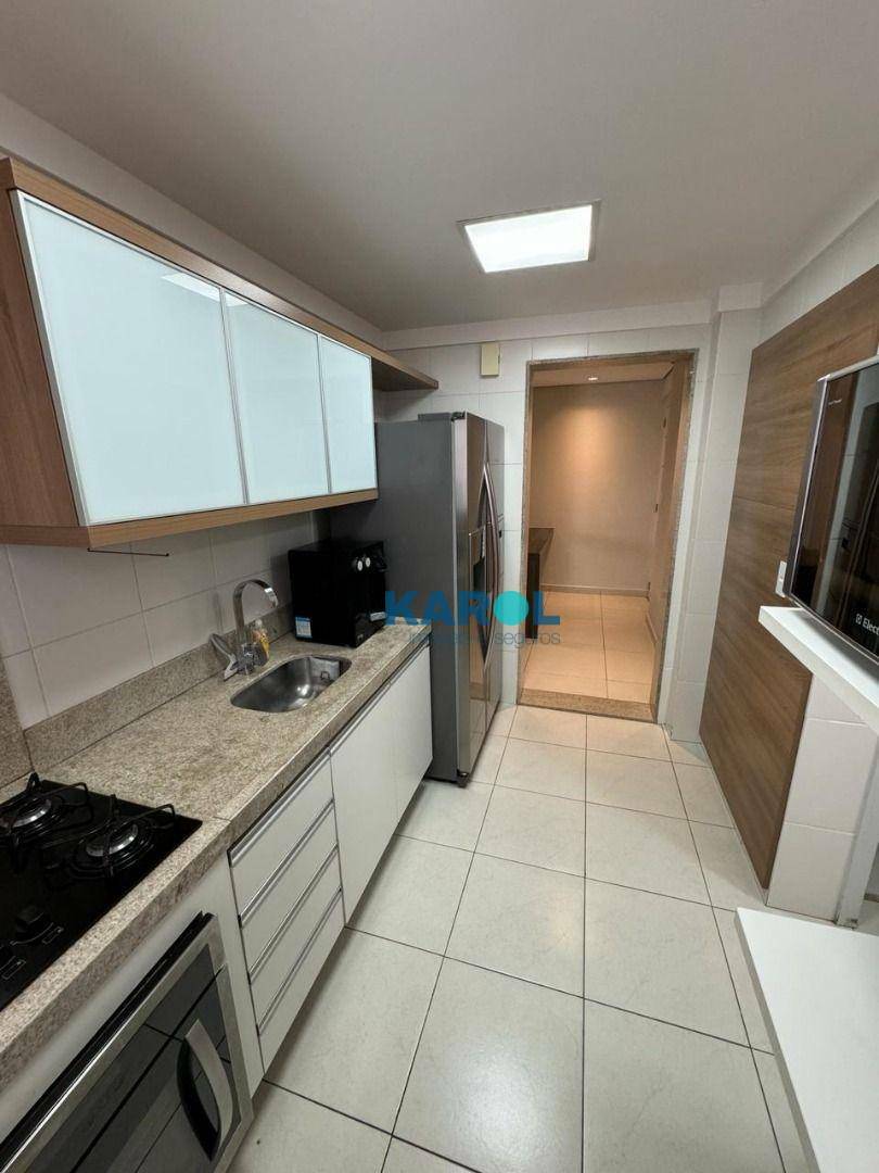 Apartamento à venda com 3 quartos, 97m² - Foto 6