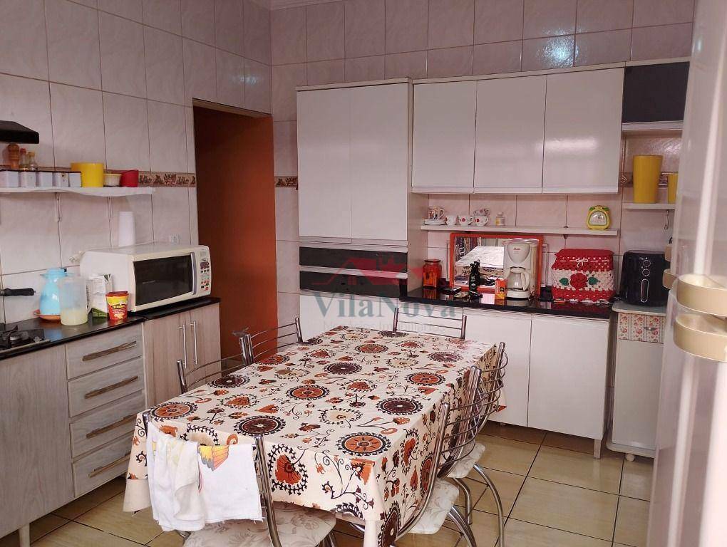 Casa, 3 quartos, 180 m² - Foto 1