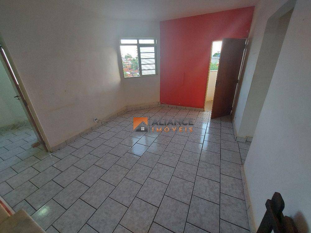 Apartamento à venda com 2 quartos, 40m² - Foto 4