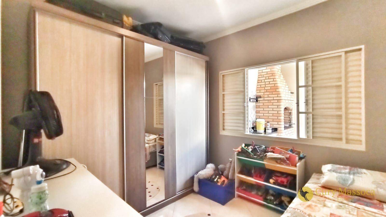 Casa à venda com 3 quartos, 95m² - Foto 17