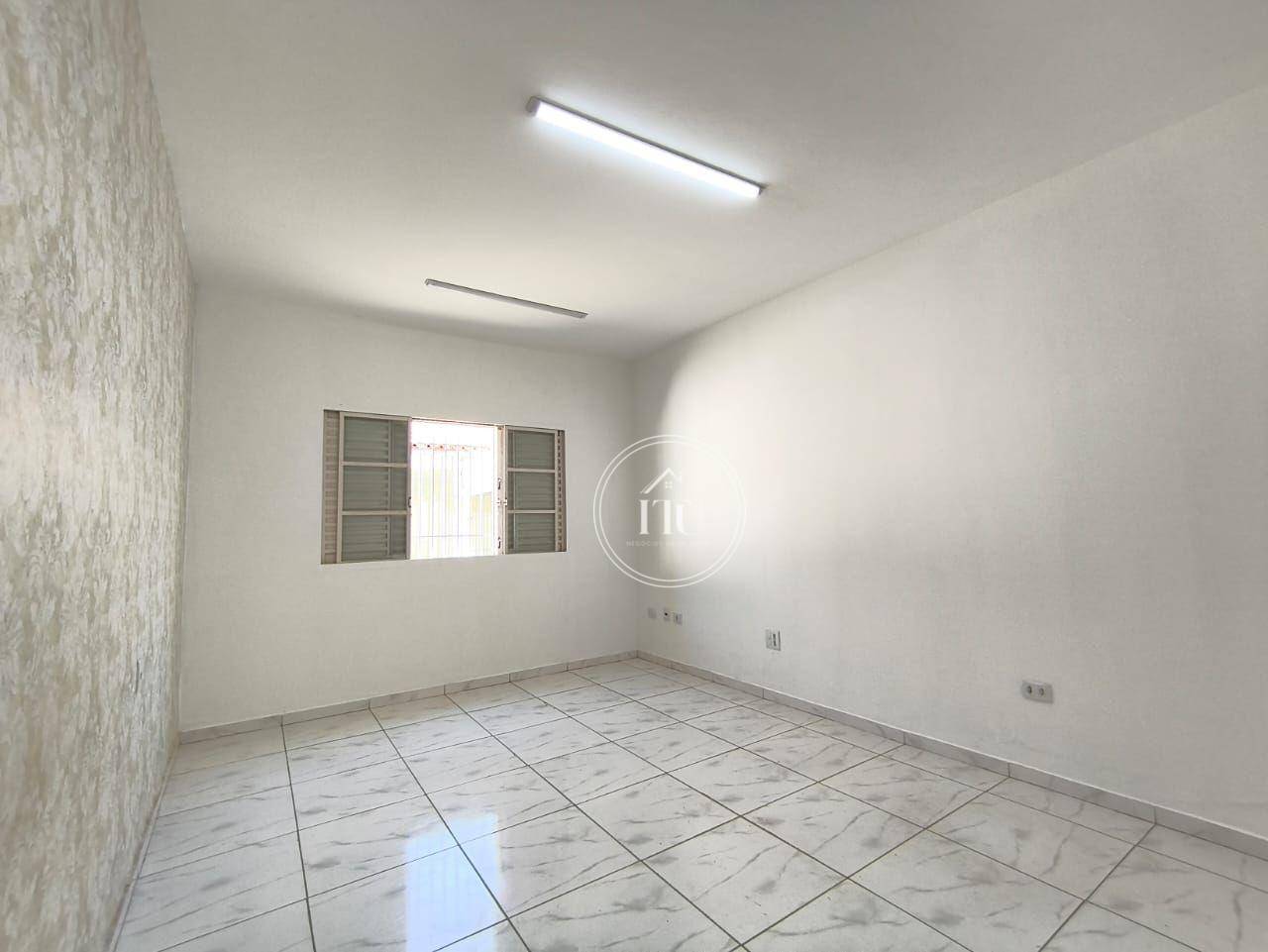 Casa para alugar com 5 quartos, 60m² - Foto 12