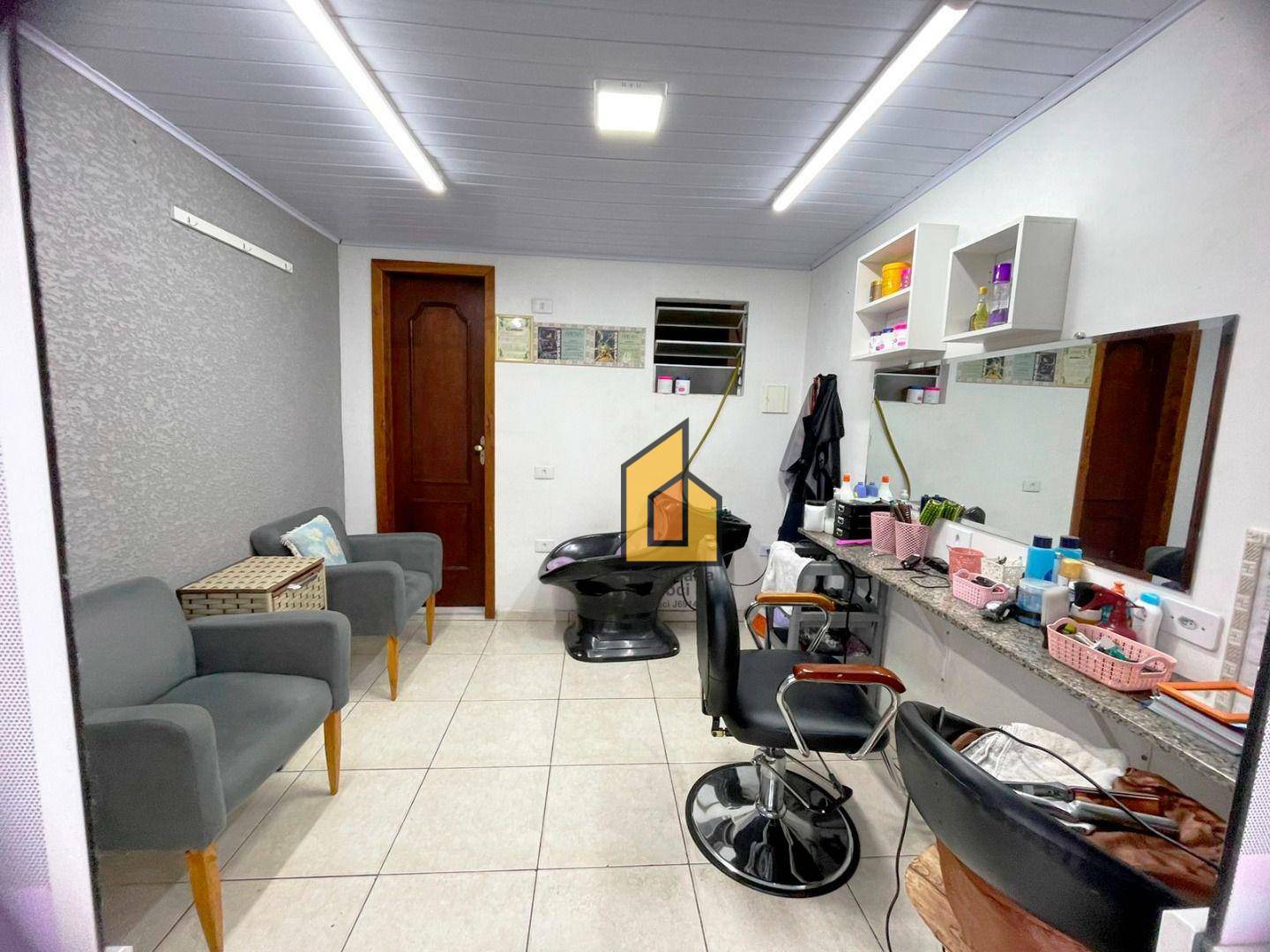 Sobrado à venda com 4 quartos, 120m² - Foto 2