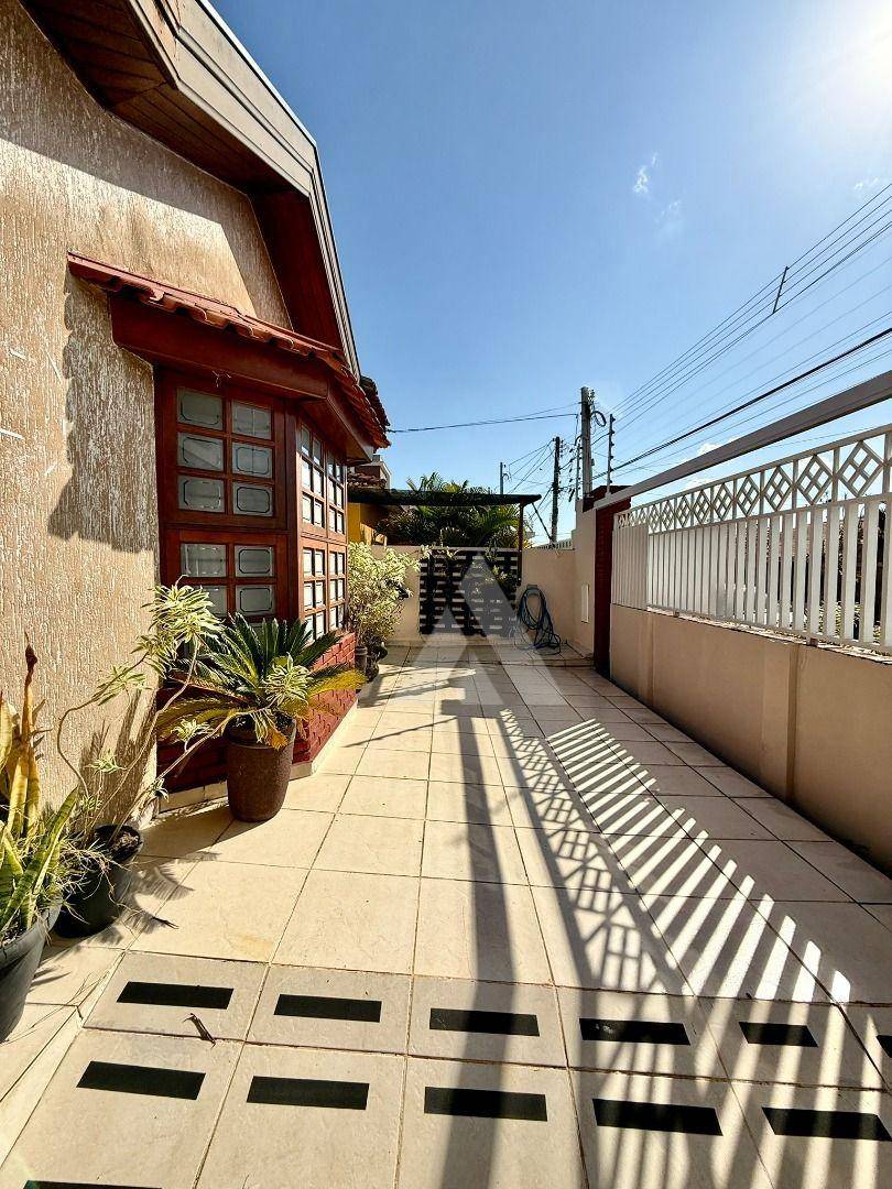 Casa, 3 quartos, 360 m² - Foto 2