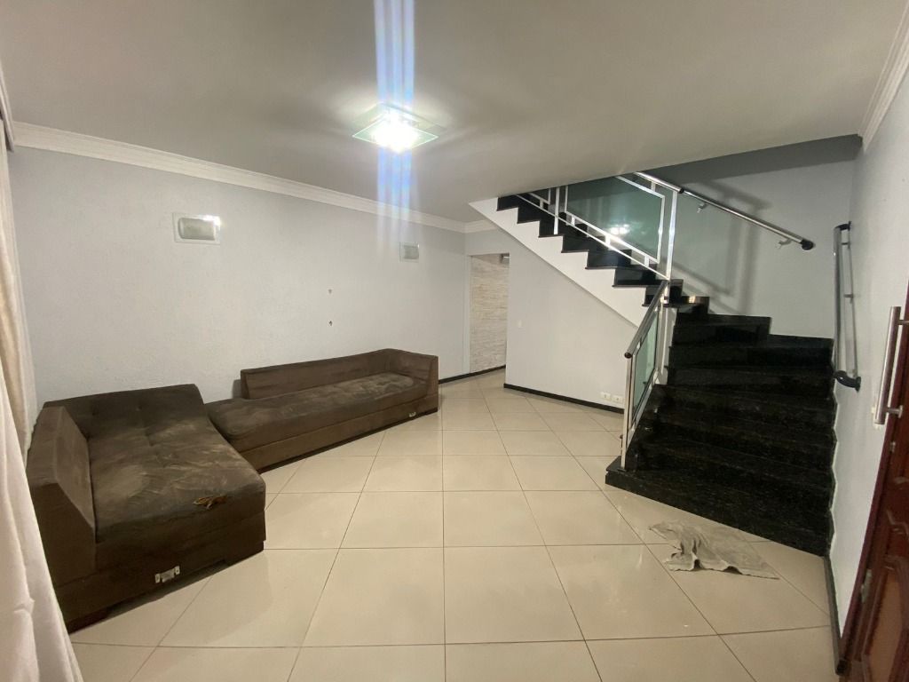 Sobrado à venda e aluguel com 3 quartos, 244m² - Foto 18