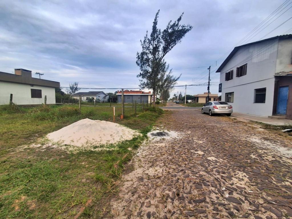 Terreno à venda, 300m² - Foto 1