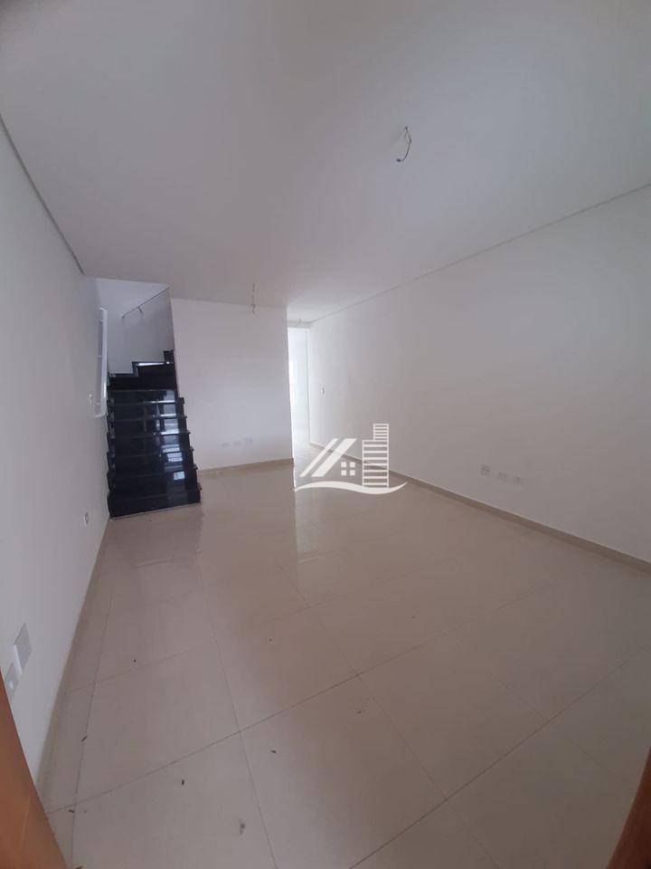 Sobrado à venda com 3 quartos, 100m² - Foto 1