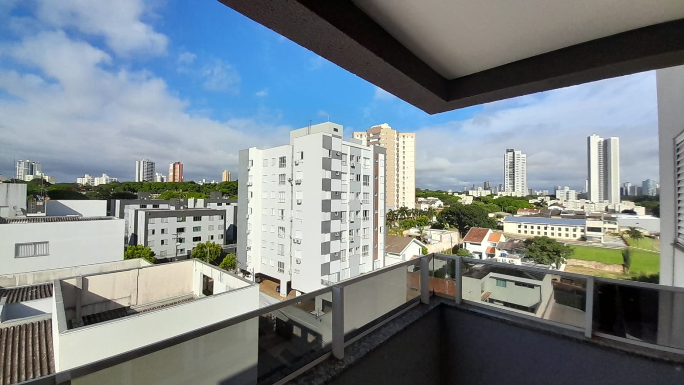 Apartamento à venda com 2 quartos, 67m² - Foto 2