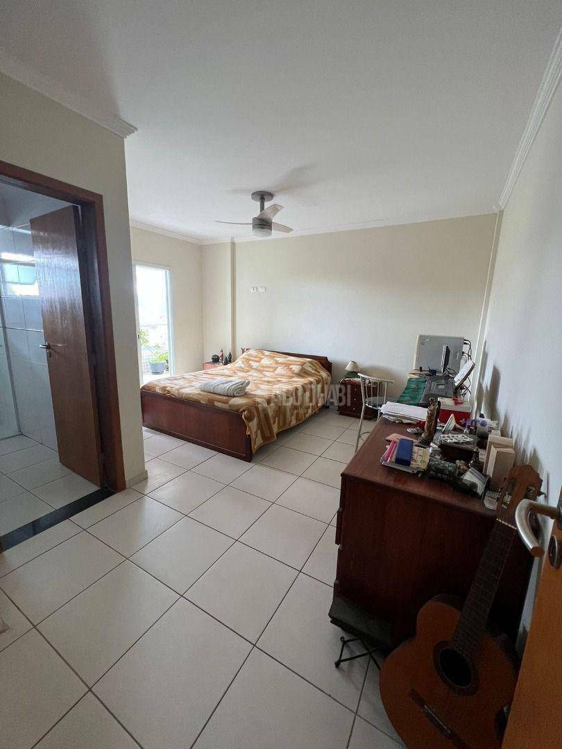 Apartamento à venda com 3 quartos, 174m² - Foto 20