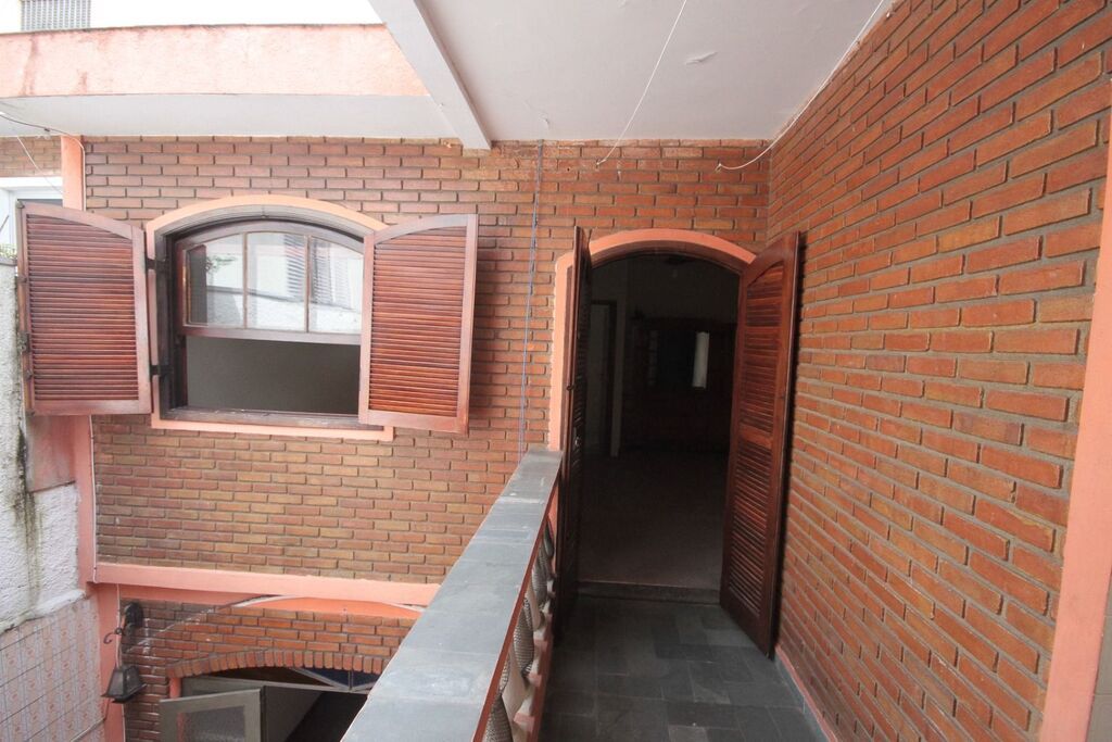 Casa à venda com 4 quartos, 200m² - Foto 28