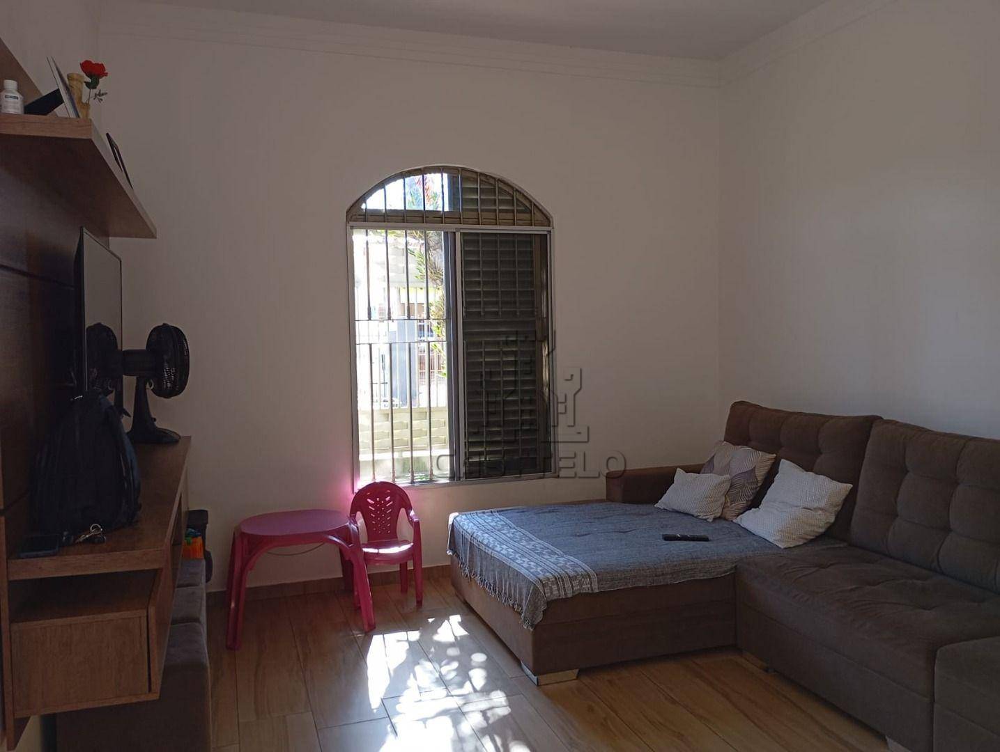 Casa à venda com 3 quartos, 150m² - Foto 4