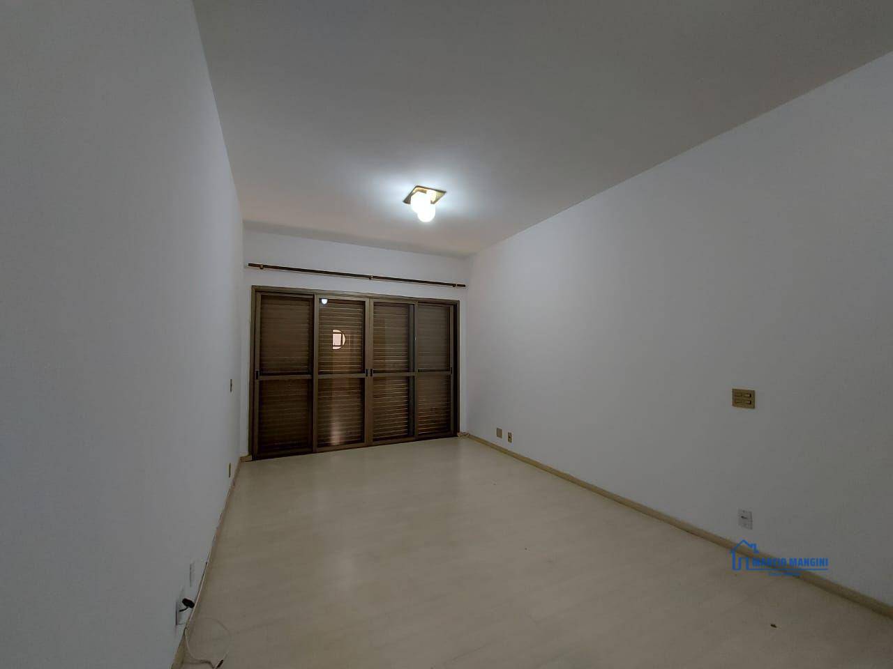 Apartamento à venda com 4 quartos, 310m² - Foto 7