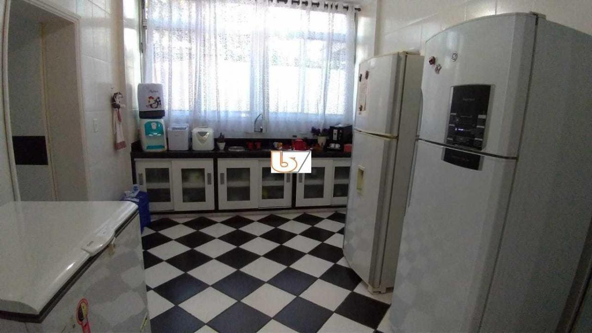 Casa de Condomínio à venda com 4 quartos, 800m² - Foto 1