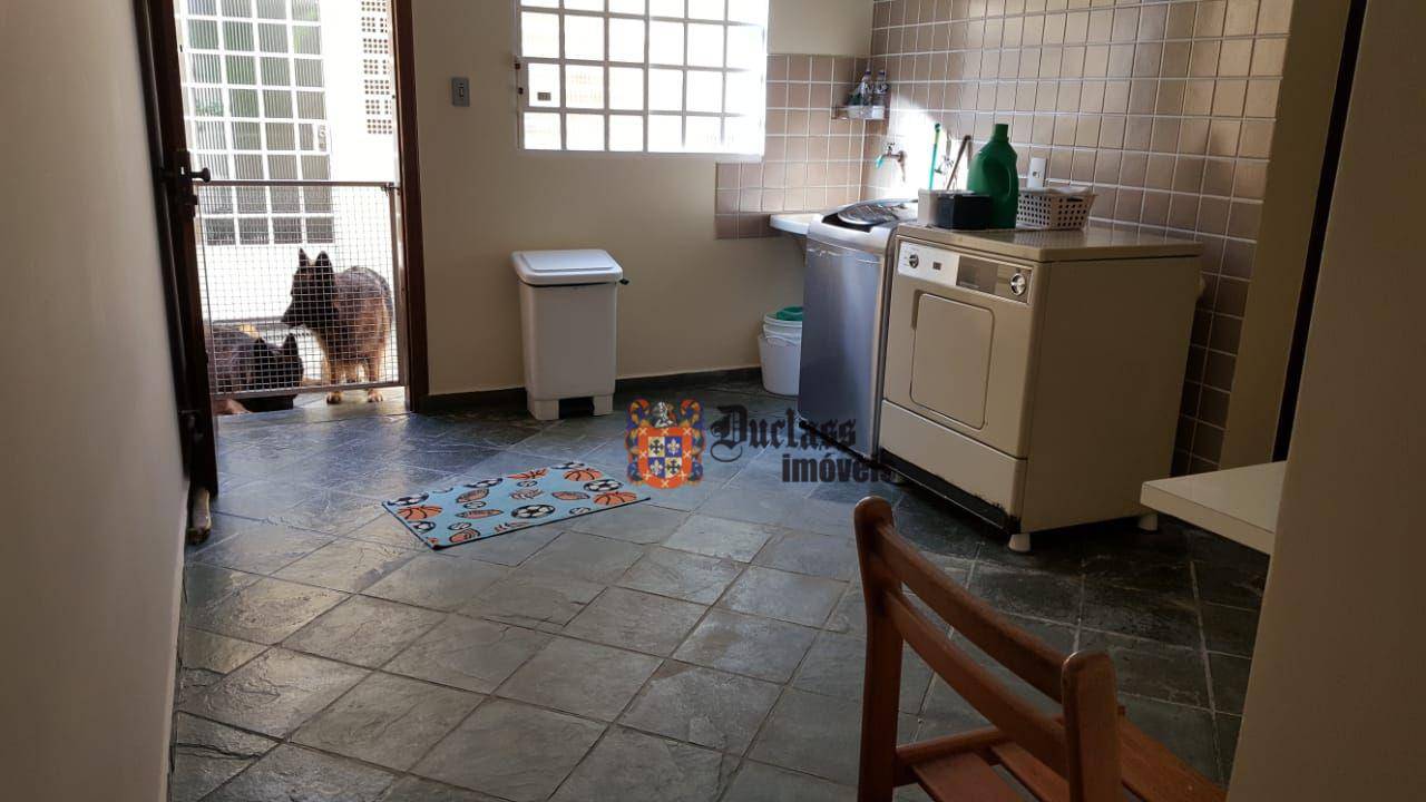 Sobrado à venda com 3 quartos, 202m² - Foto 35