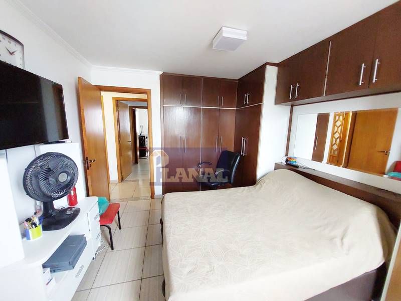 Apartamento à venda com 3 quartos, 93m² - Foto 5