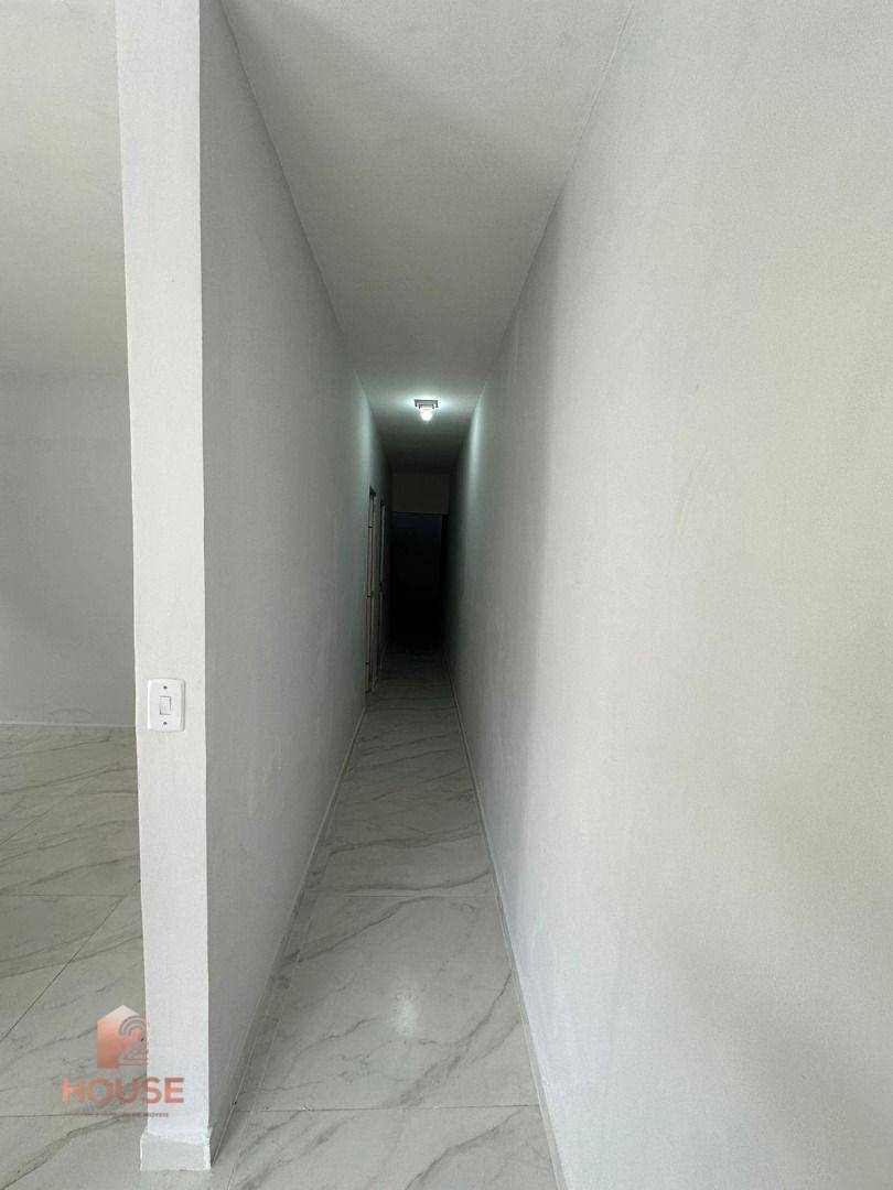 Sobrado à venda com 4 quartos, 125m² - Foto 4