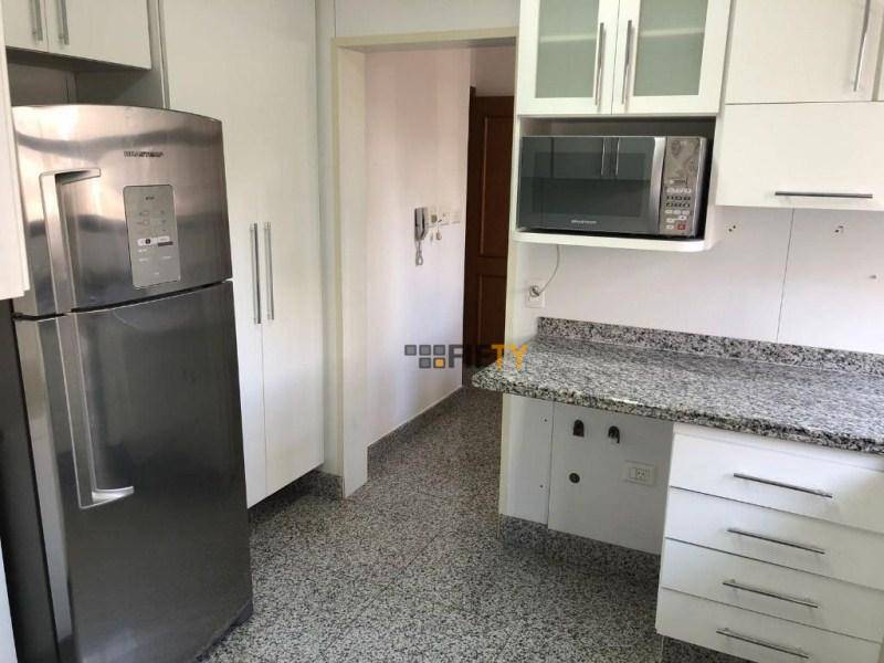 Apartamento à venda e aluguel com 3 quartos, 165m² - Foto 17