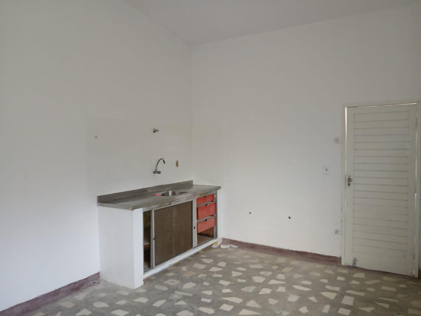 Casa para alugar com 3 quartos, 330m² - Foto 36