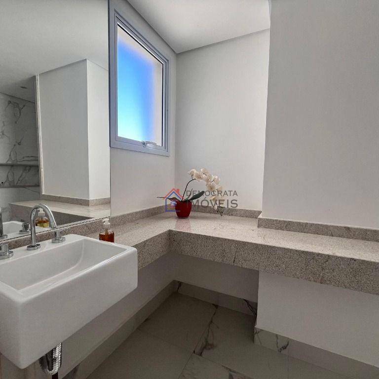 Apartamento à venda com 3 quartos, 180m² - Foto 25