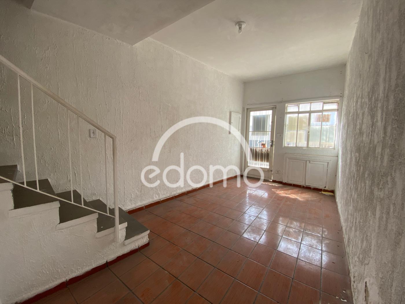 Casa à venda com 2 quartos, 30m² - Foto 1