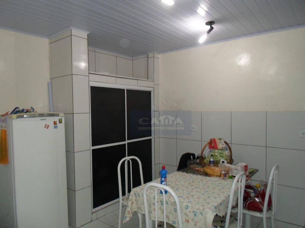 Sobrado à venda com 3 quartos, 180m² - Foto 2