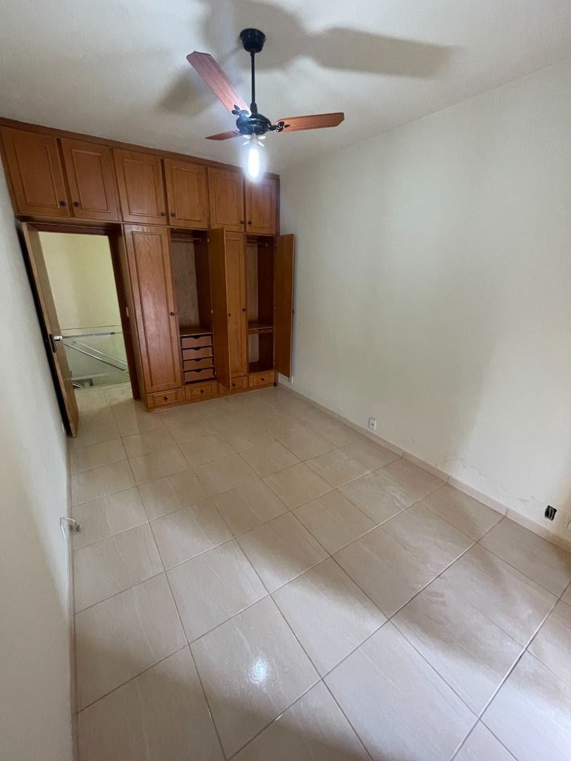 Casa à venda com 4 quartos, 199m² - Foto 25