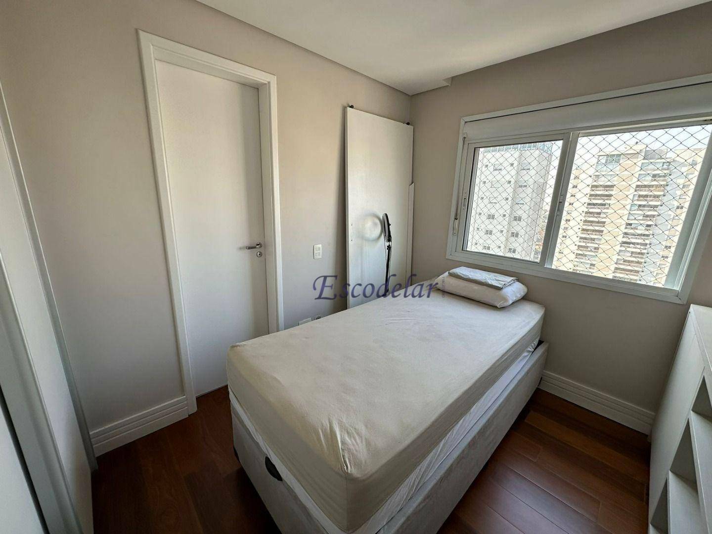 Apartamento à venda com 3 quartos, 158m² - Foto 16