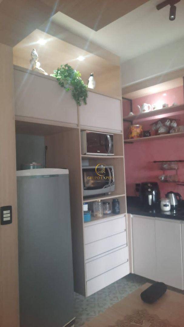 Apartamento à venda com 3 quartos, 97m² - Foto 9