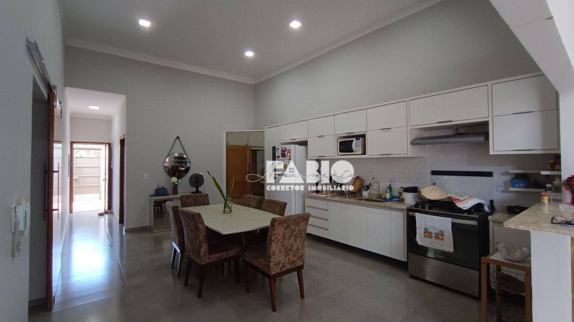 Casa à venda com 2 quartos, 125m² - Foto 10