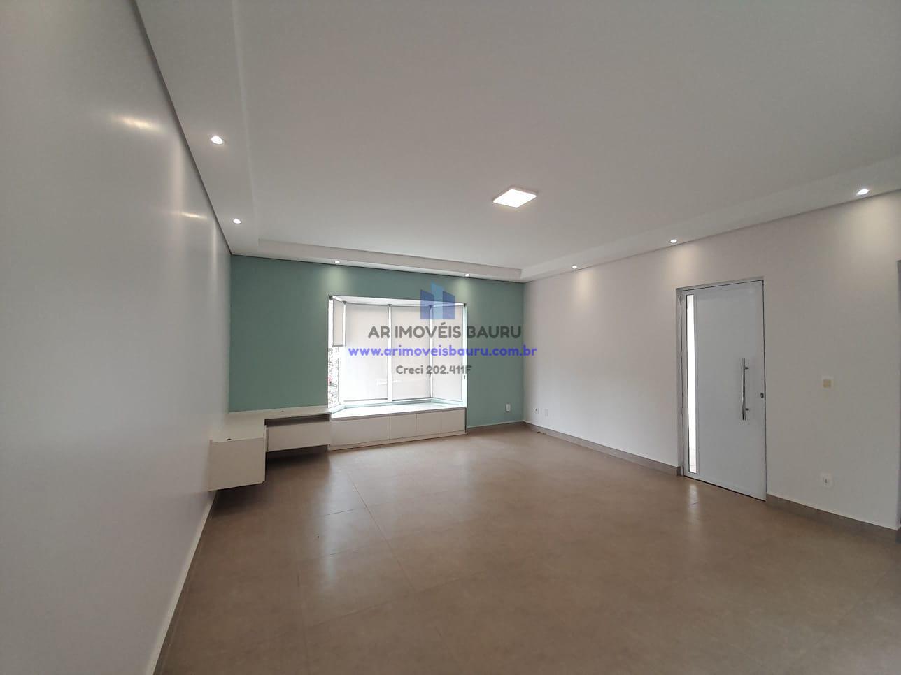 Casa à venda com 2 quartos, 250m² - Foto 2