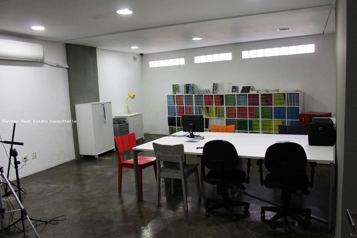 Prédio Inteiro à venda com 15 quartos, 600m² - Foto 33