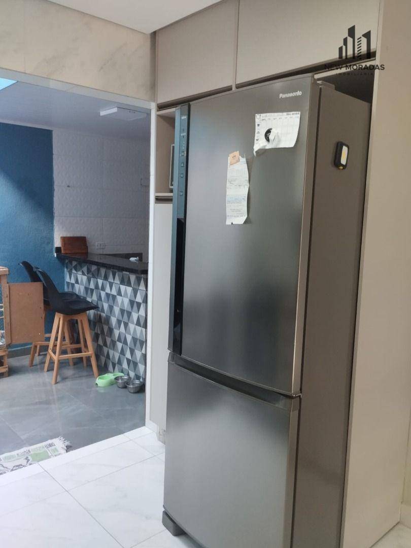 Sobrado à venda com 4 quartos, 180m² - Foto 5