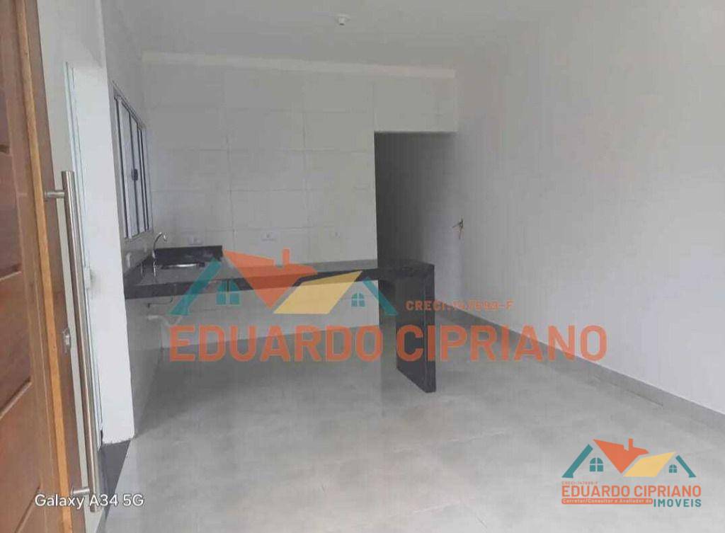 Casa à venda com 2 quartos, 62m² - Foto 9