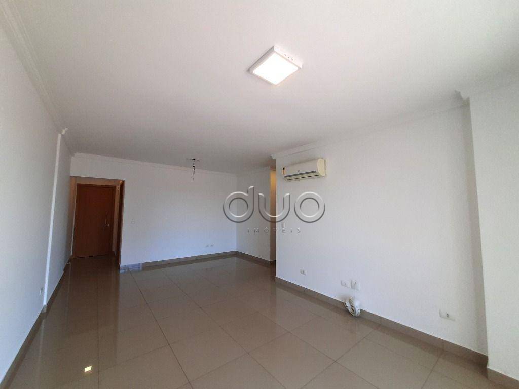 Apartamento para alugar com 3 quartos, 117m² - Foto 12