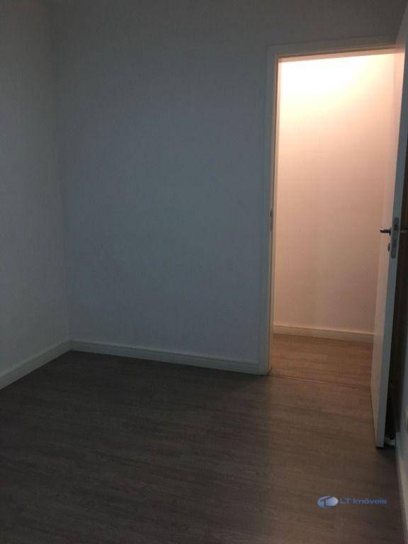 Apartamento à venda com 2 quartos, 46m² - Foto 17