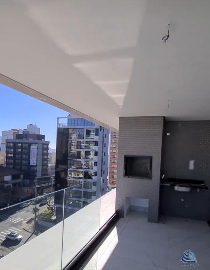 Apartamento à venda com 3 quartos, 108m² - Foto 3