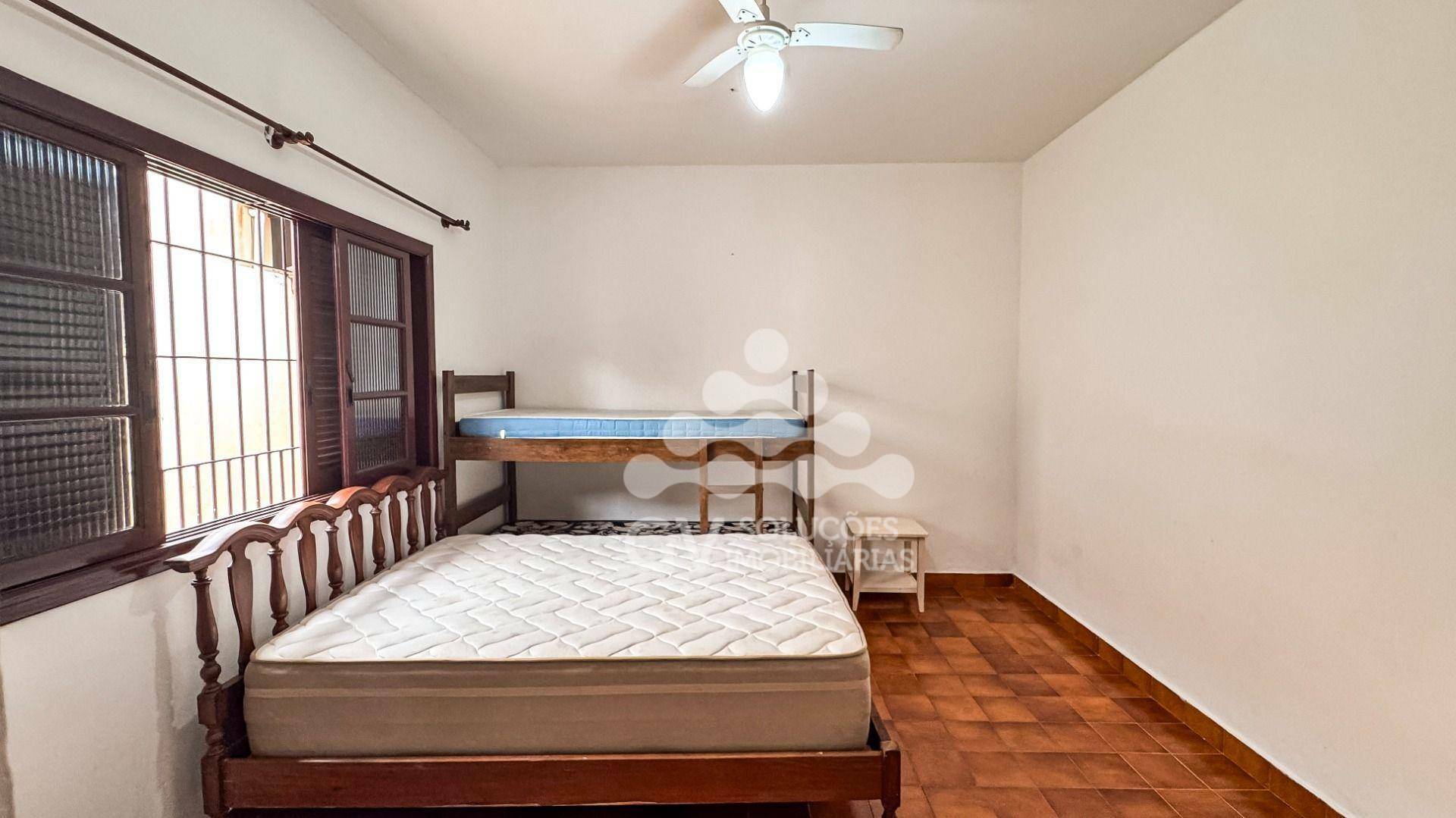 Casa à venda com 2 quartos, 193m² - Foto 12