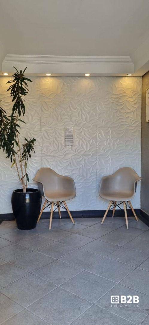 Apartamento à venda com 2 quartos, 44m² - Foto 3