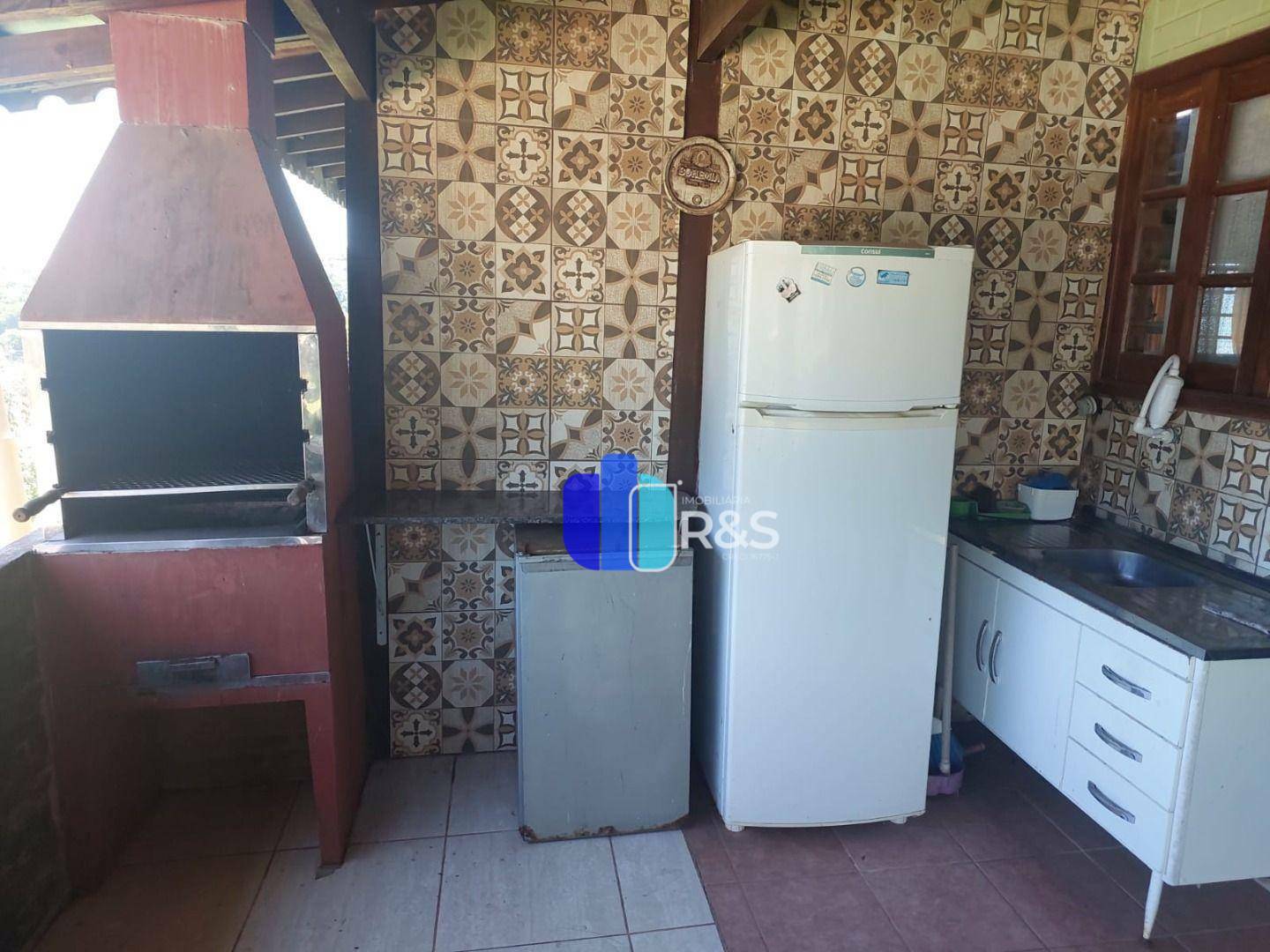 Chácara à venda com 3 quartos, 148m² - Foto 8