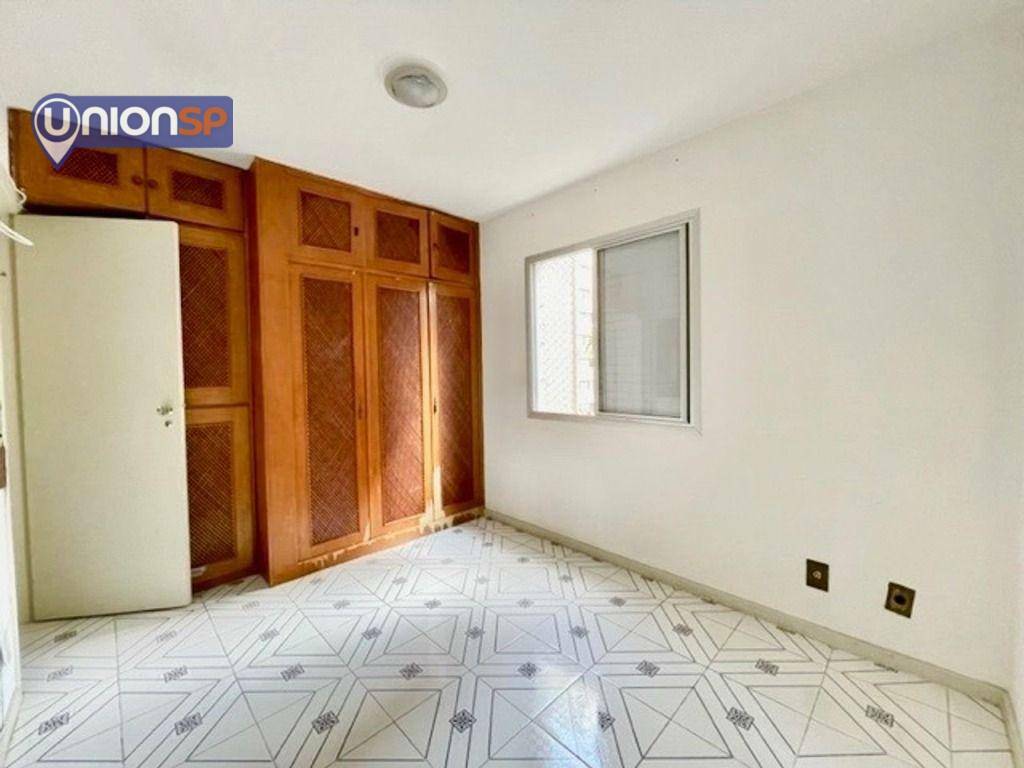 Apartamento à venda com 2 quartos, 64m² - Foto 5