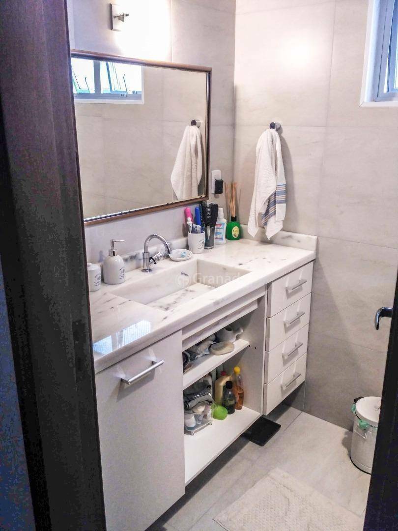 Apartamento à venda com 2 quartos, 65m² - Foto 9