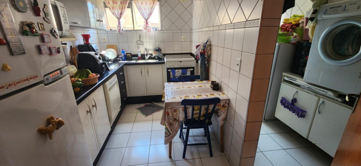 Apartamento à venda com 3 quartos, 110m² - Foto 12