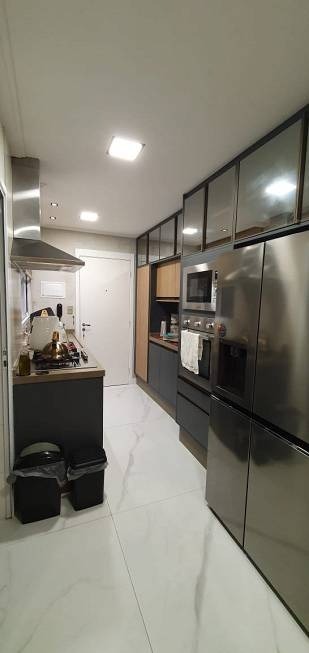 Apartamento à venda com 4 quartos, 181m² - Foto 3