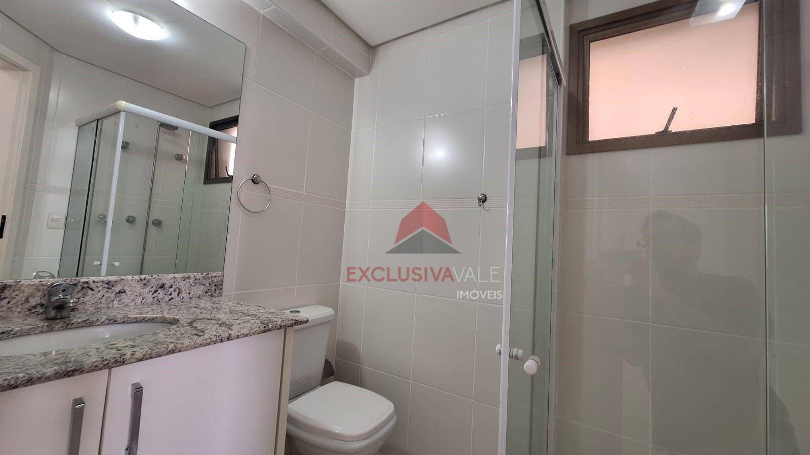 Apartamento à venda com 4 quartos, 220m² - Foto 35