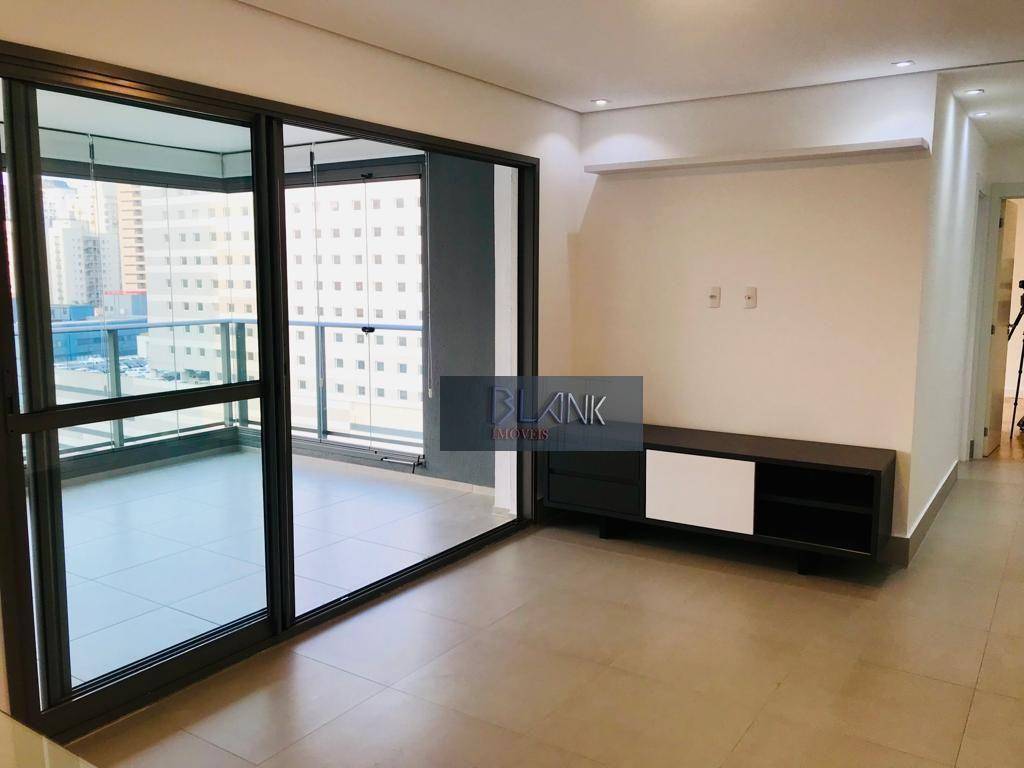 Apartamento à venda com 2 quartos, 82m² - Foto 2